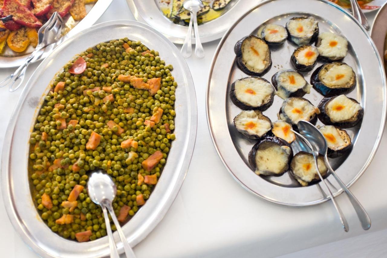 Hotel Majestic Bellaria-Igea Marina Buitenkant foto